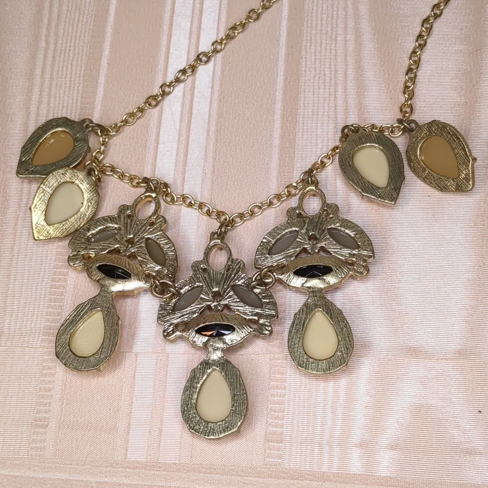 3/$15 Y2K Statement Necklace Gold Faceted W/ Crystals Neutral Beige Grey Taupe